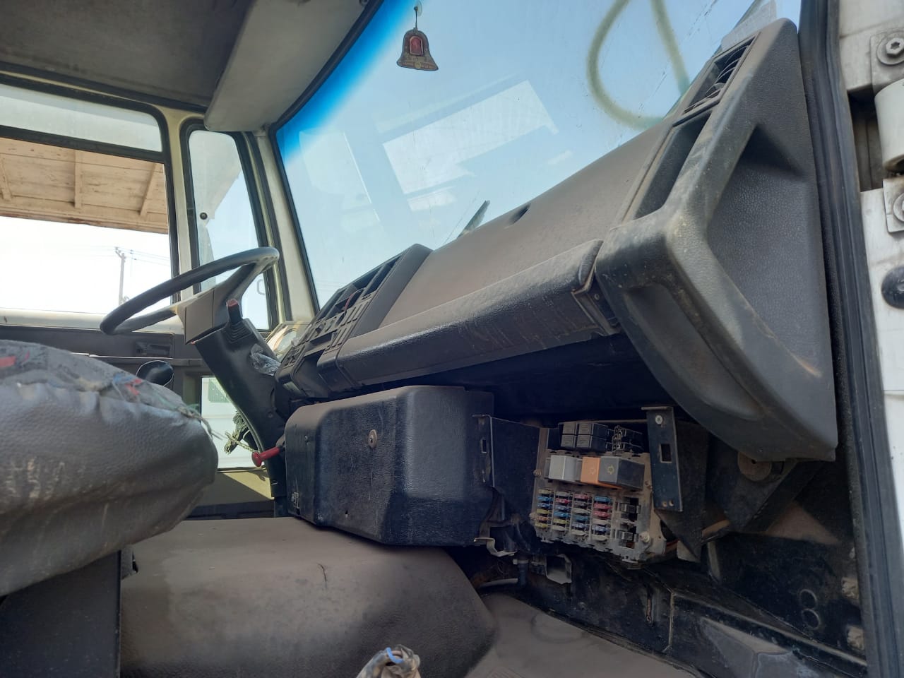 MUñON Ford CARGO 2005  USADO  EN DESARME